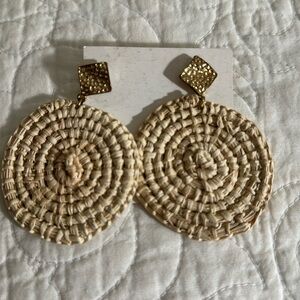 Beautiful earrings made of Paja Toquilla 100% straw weaved -made in Ecuador